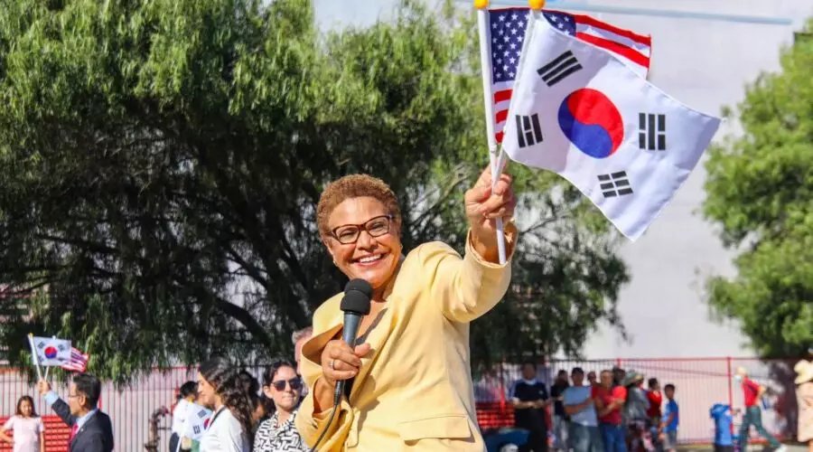 Karen Bass, The Mayor, Husband, Parents, Gay, Ethnicity, and Fire Budget Cut
