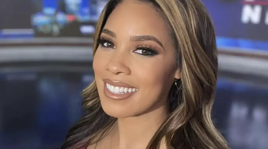 Courtney Bryant FOX 5 News, Age, Husband, Sister, Parents and Salary
