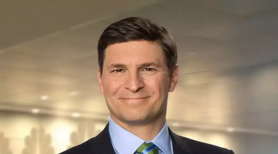 David Faber, CNBC, Age, Height, House, Family, Wife, Salary and Net Worth