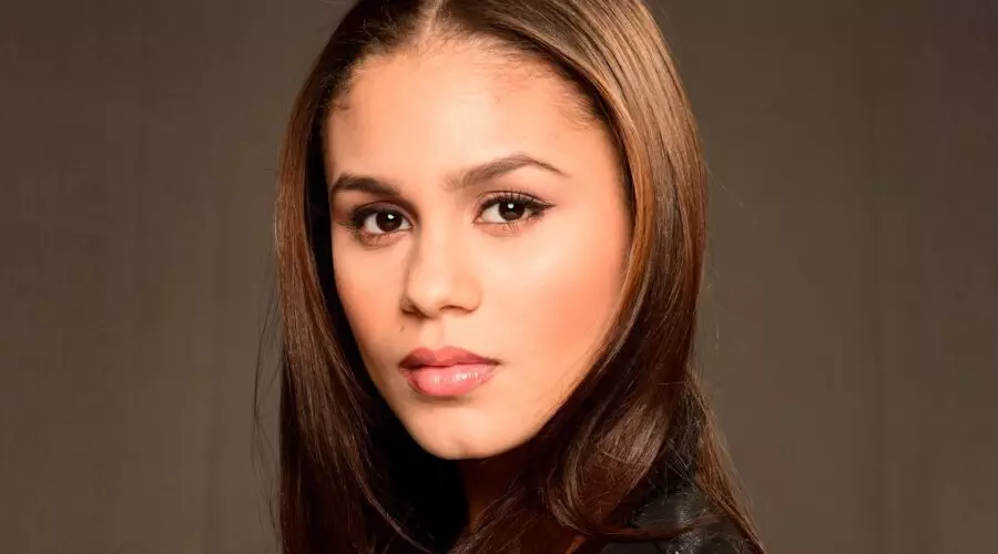 Desiree Ross: The Actress, Education, Age, Height, Ethnicity & Ross Sing