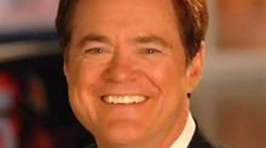 Ed Harding WCVB, Age, Wife, Daughter Age, Hair Color, & Net Worth
