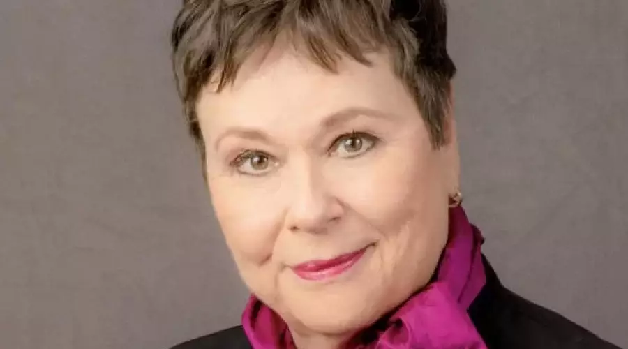 Martha Teichner: CBS, Age, Husband, Height, Salary and Net Worth