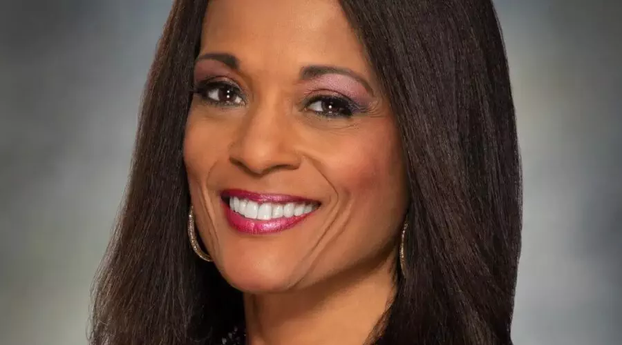 Regina Mobley: WAVY-TV, Age, Education, Husband, Salary and Net Worth