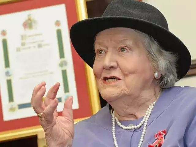 Patricia Routledge